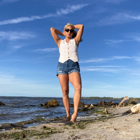 Meet your Posher, Celeste - Picture 7 of 12